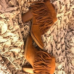 Mossimo fringe boots